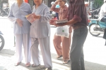 Chương trình phát tặng cẩm nang xương khớp tại chùa Lộc Dã - Quận 8 ngày 27/08/16