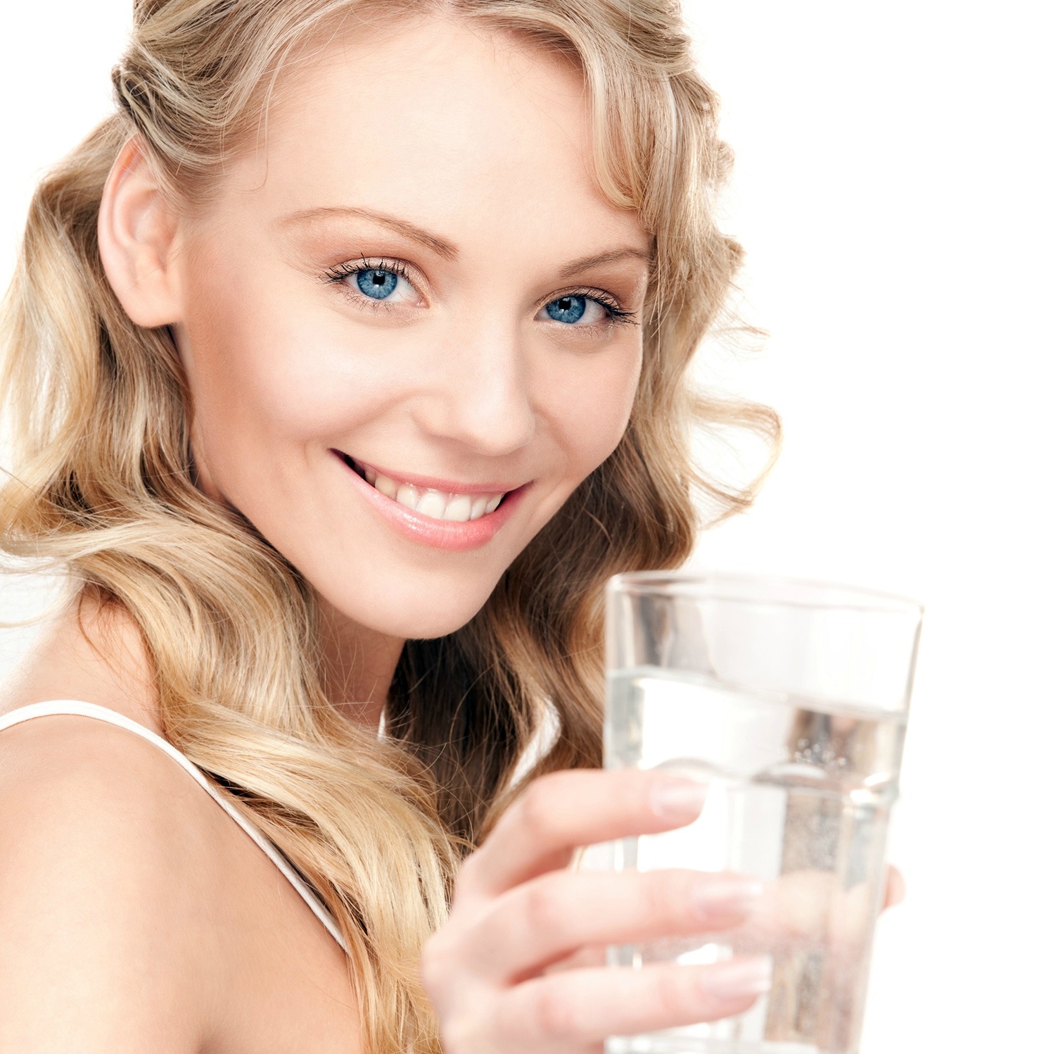 Uống đủ nước giúp tuyến giáp khỏe mạnh hơn