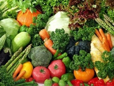    Ăn nhiều rau xanh và hoa quả giúp giảm tiểu rắt